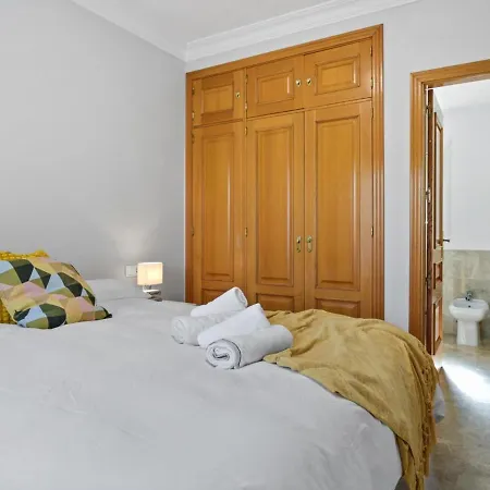 Casa Adosada En Santa Clara Golf בית נופש מארבלה