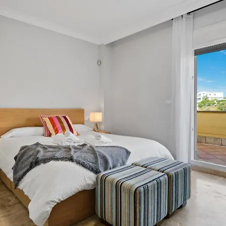 Casa Adosada En Santa Clara Golf בית נופש מארבלה